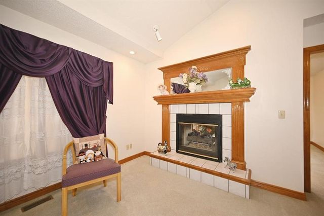 22745 S king Road, Weston, MO 64098