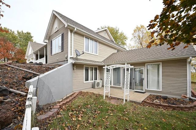 22745 S king Road, Weston, MO 64098