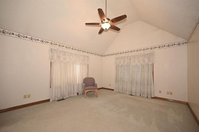 22745 S king Road, Weston, MO 64098