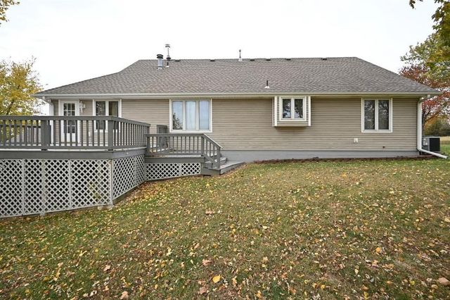 22745 S king Road, Weston, MO 64098