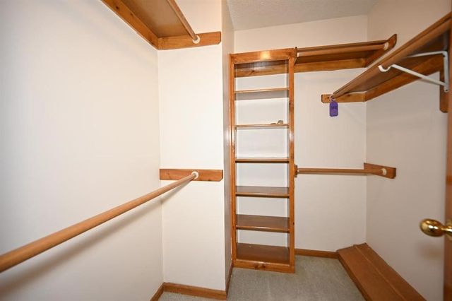 22745 S king Road, Weston, MO 64098