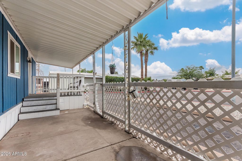 Image 5 of property listing at 555 W WARNER Road 156, Chandler, AZ 85225