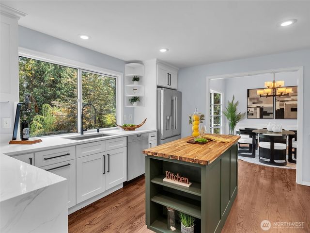 12914 182nd Ave NE, Redmond, WA 98052