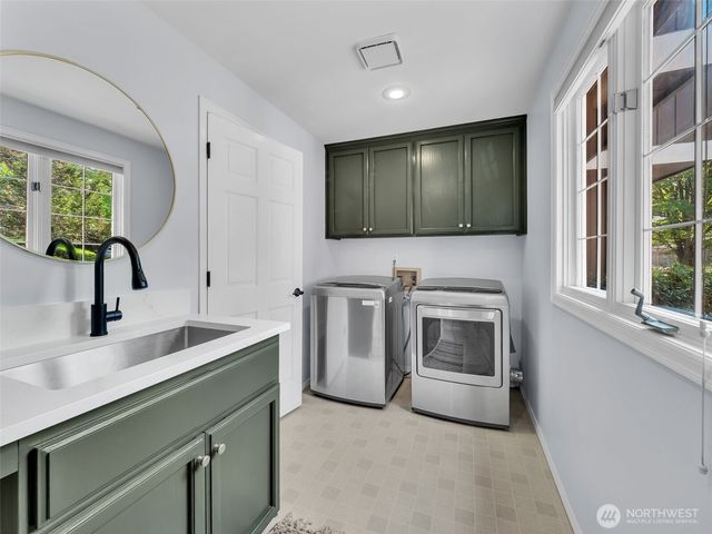 12914 182nd Ave NE, Redmond, WA 98052