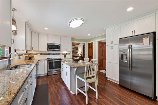 3332 Country Mill RD, Chesapeake, VA 23323