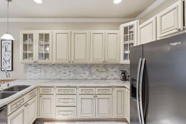 4007 Hill Springs Drive, Houston, TX 77345