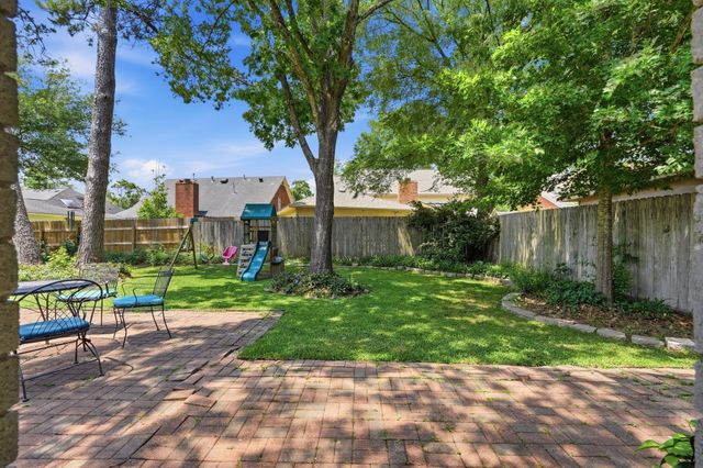 4007 Hill Springs Drive, Houston, TX 77345