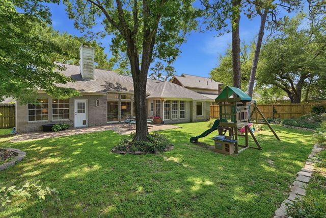 4007 Hill Springs Drive, Houston, TX 77345