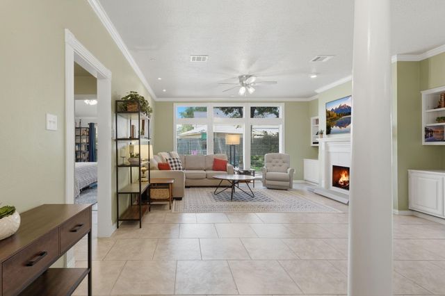 4007 Hill Springs Drive, Houston, TX 77345