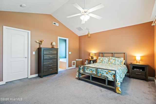 5904 Saltaire Village Court, Wilmington, NC 28412
