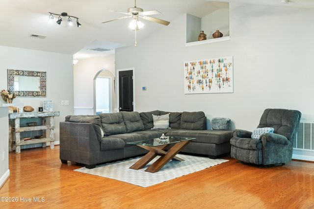5904 Saltaire Village Court, Wilmington, NC 28412