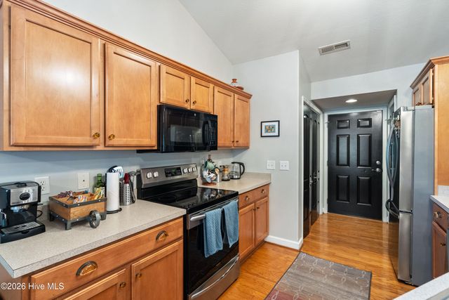 5904 Saltaire Village Court, Wilmington, NC 28412