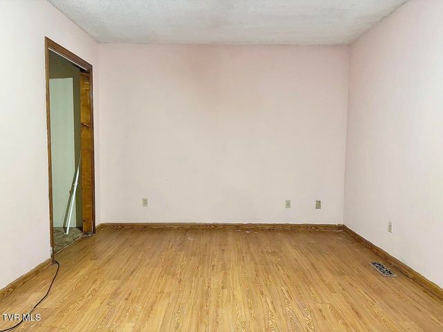 11216 Yuma Road, Gate City, VA 24251