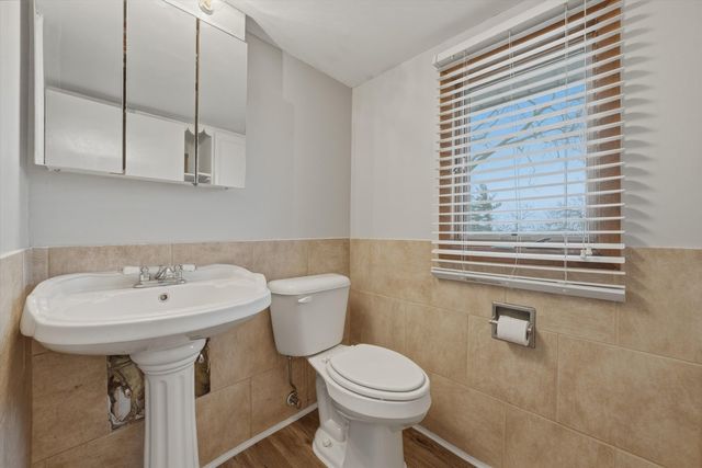 9307 ETHYL Lane, Tinley Park, IL 60477