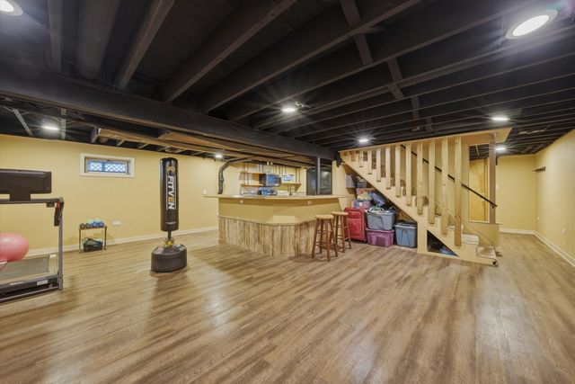 9307 ETHYL Lane, Tinley Park, IL 60477