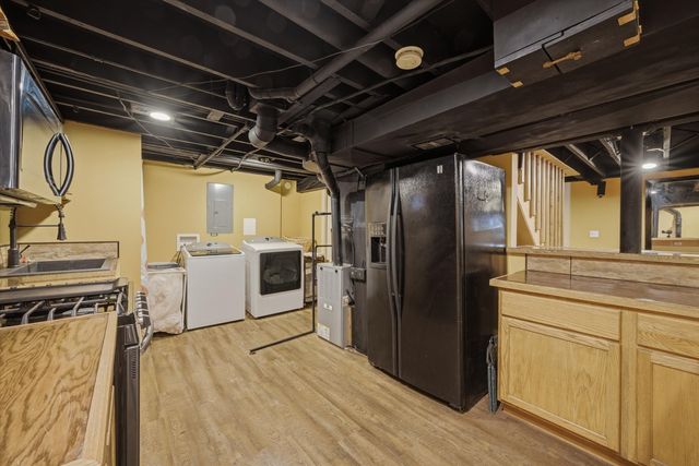 9307 ETHYL Lane, Tinley Park, IL 60477