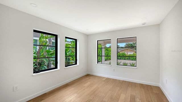 1041 INDIAN BEACH DRIVE, Sarasota, FL 34234
