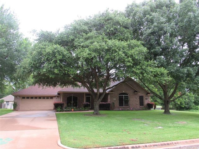 2400 Brookbend Drive, Brenham, TX 77833