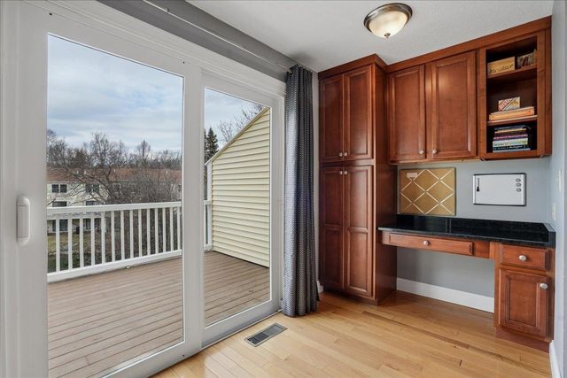 417 Fox Hollow Way, Manchester, NH 03104