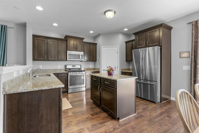 513 Larkin Ct, Mount Juliet, TN 37122
