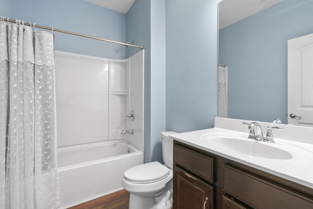 513 Larkin Ct, Mount Juliet, TN 37122