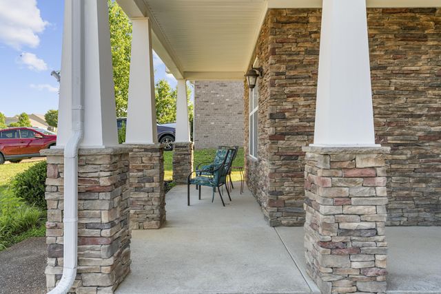 513 Larkin Ct, Mount Juliet, TN 37122
