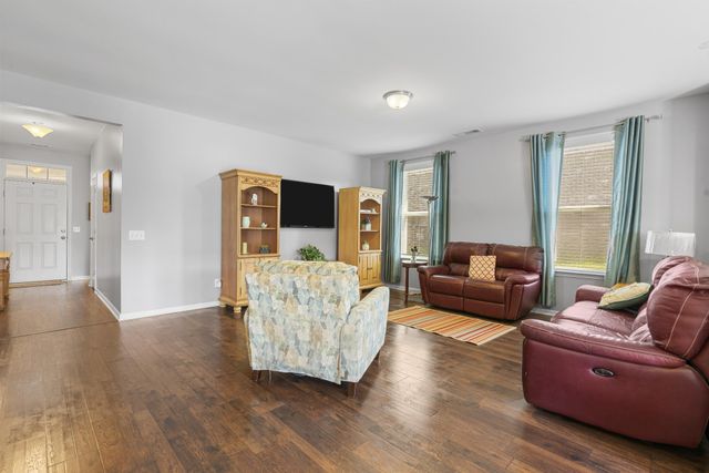 513 Larkin Ct, Mount Juliet, TN 37122