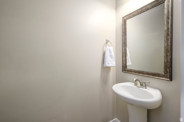 28 S 1800 W, Pleasant Grove, UT 84062