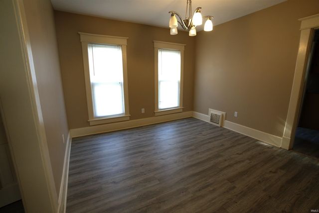 120 E 6TH Street, Mishawaka, IN 46544