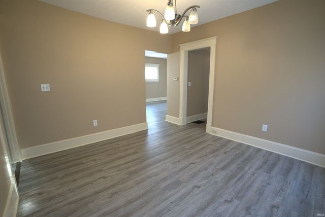 120 E 6TH Street, Mishawaka, IN 46544