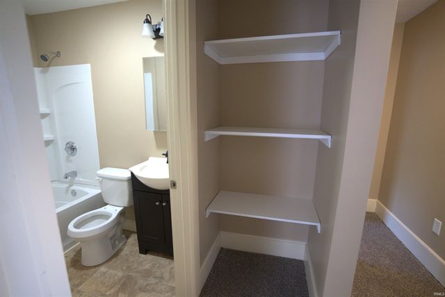 120 E 6TH Street, Mishawaka, IN 46544