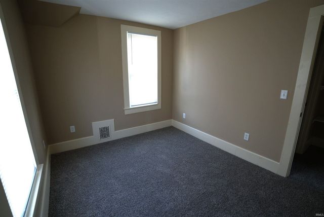 120 E 6TH Street, Mishawaka, IN 46544