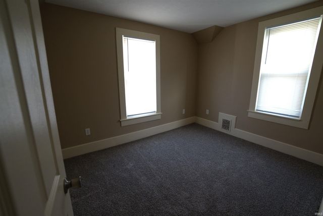 120 E 6TH Street, Mishawaka, IN 46544
