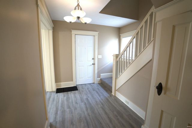 120 E 6TH Street, Mishawaka, IN 46544