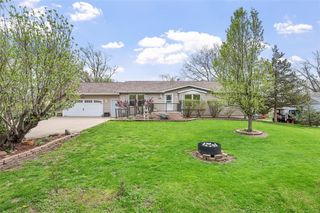4555 NE 34th Court, Des Moines, IA 50317