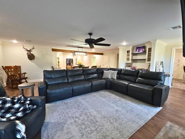 107 W 109th St, Cut Off, LA 70345