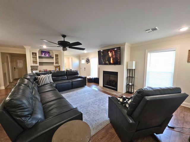 107 W 109th St, Cut Off, LA 70345