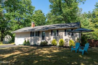 36 Hathorn Boulevard, Saratoga Springs, NY 12866