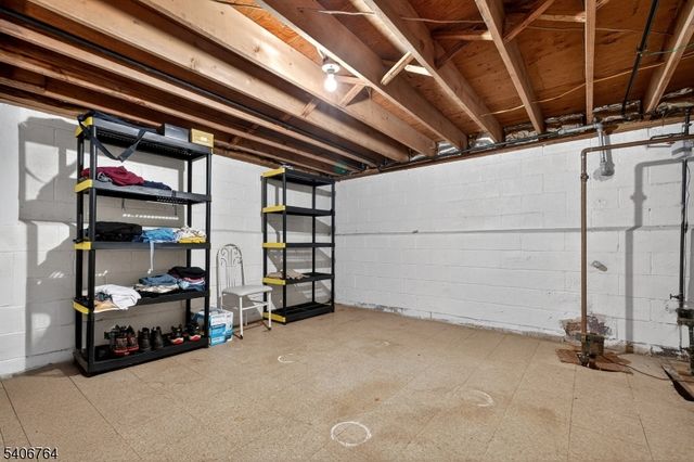 14 Arthur St, Roselle Boro, NJ 07203