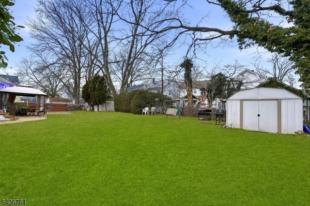 14 Arthur St, Roselle Boro, NJ 07203