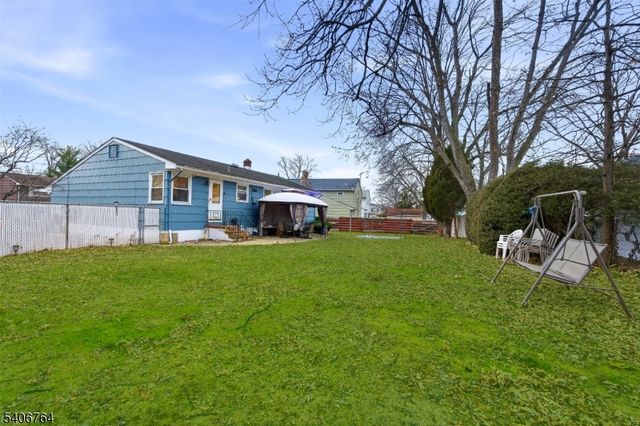 14 Arthur St, Roselle Boro, NJ 07203