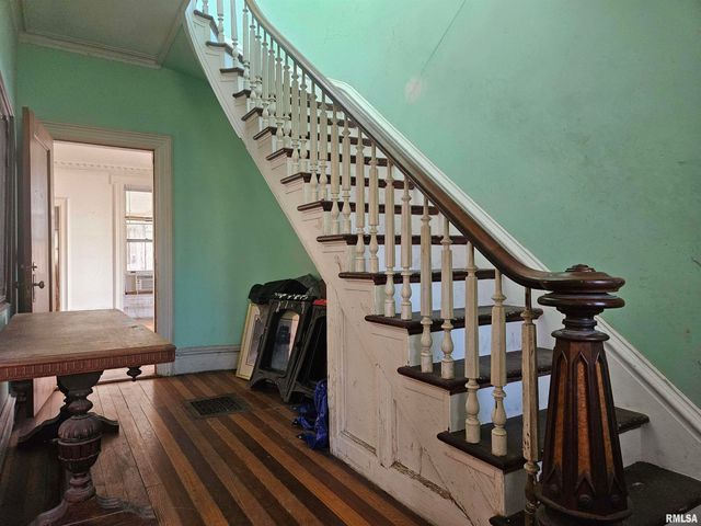 728 21ST Street, Rock Island, IL 61201