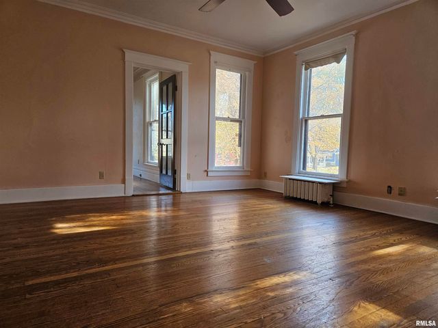 728 21ST Street, Rock Island, IL 61201