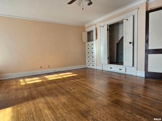 728 21ST Street, Rock Island, IL 61201