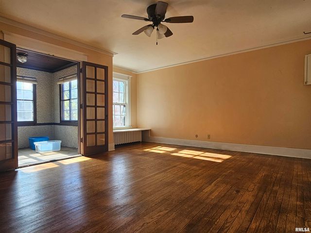 728 21ST Street, Rock Island, IL 61201