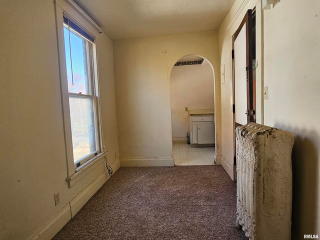 728 21ST Street, Rock Island, IL 61201