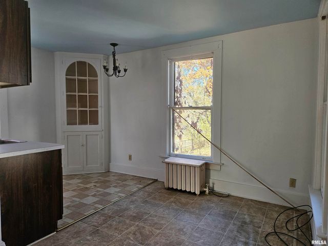 728 21ST Street, Rock Island, IL 61201