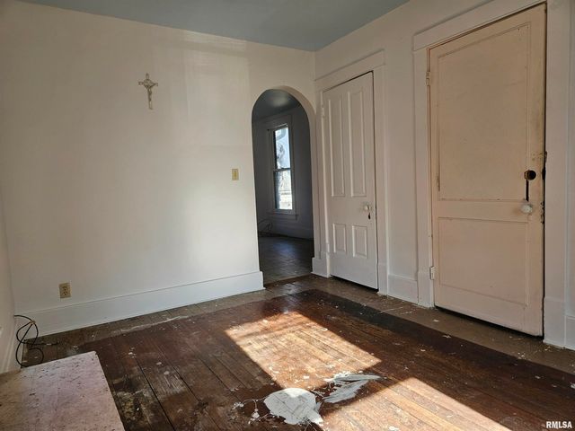 728 21ST Street, Rock Island, IL 61201