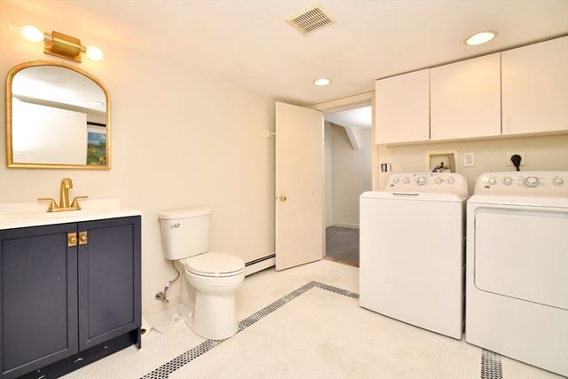 619 N Main St, Mansfield, MA 02048