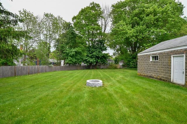 619 N Main St, Mansfield, MA 02048
